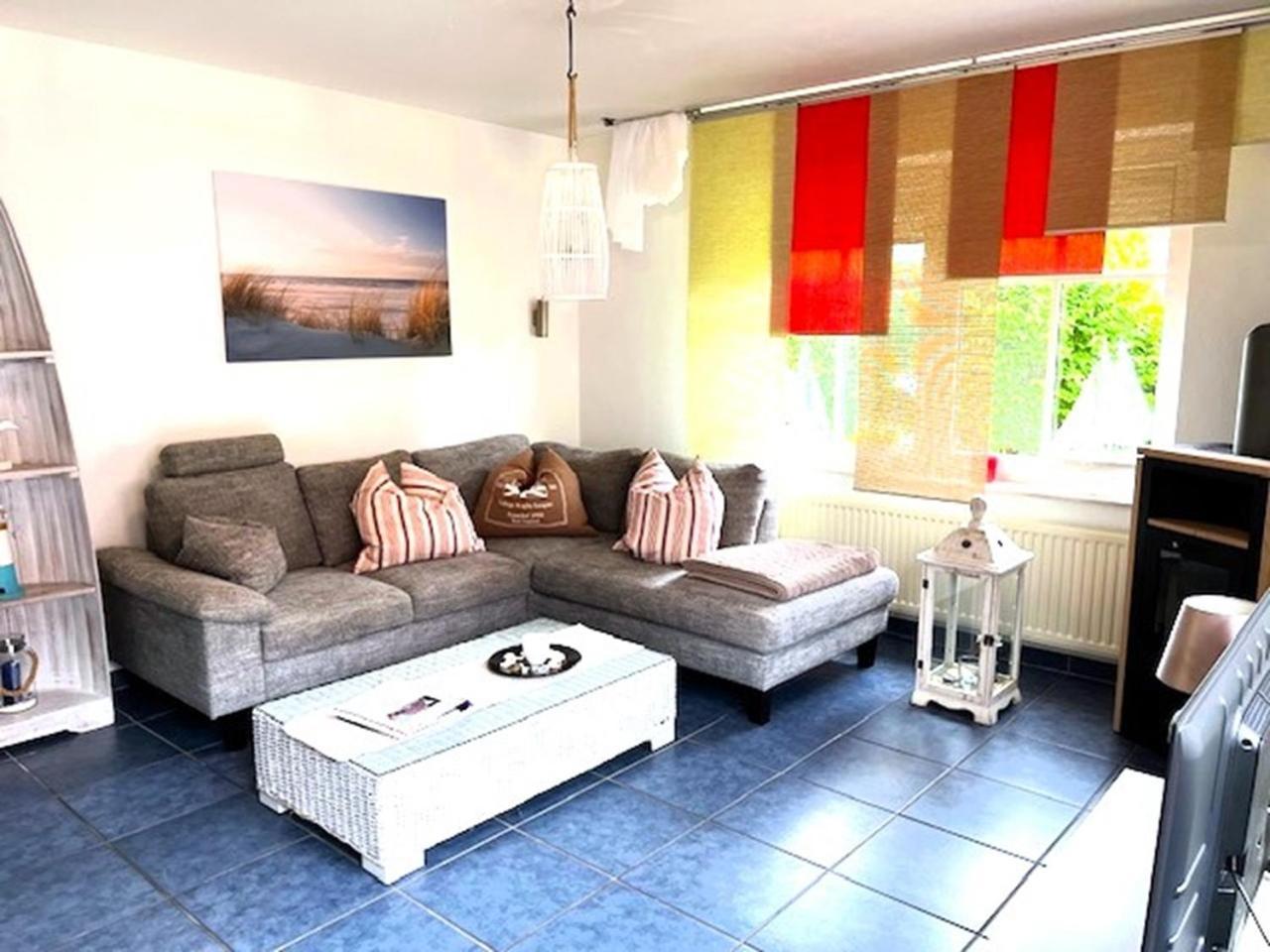 Ferienwohnung Haus Schwalbennest Eg ดิทซุม ภายนอก รูปภาพ